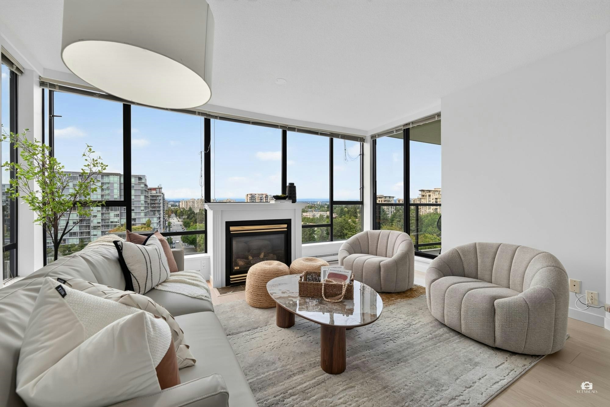 1302-8180 Granville Avenue - 3