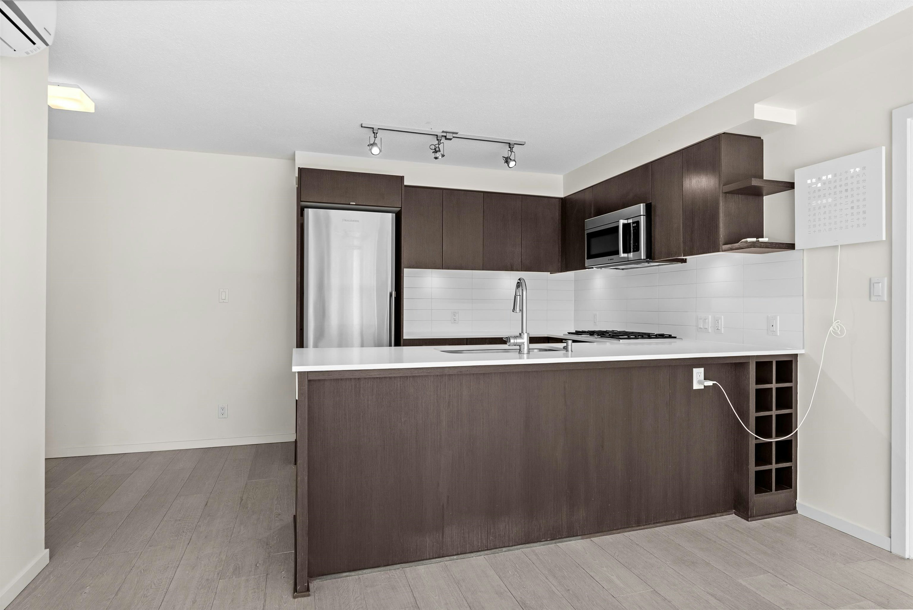 701-7888 Ackroyd Road, Richmond, BC, V6X 0K6 - 8