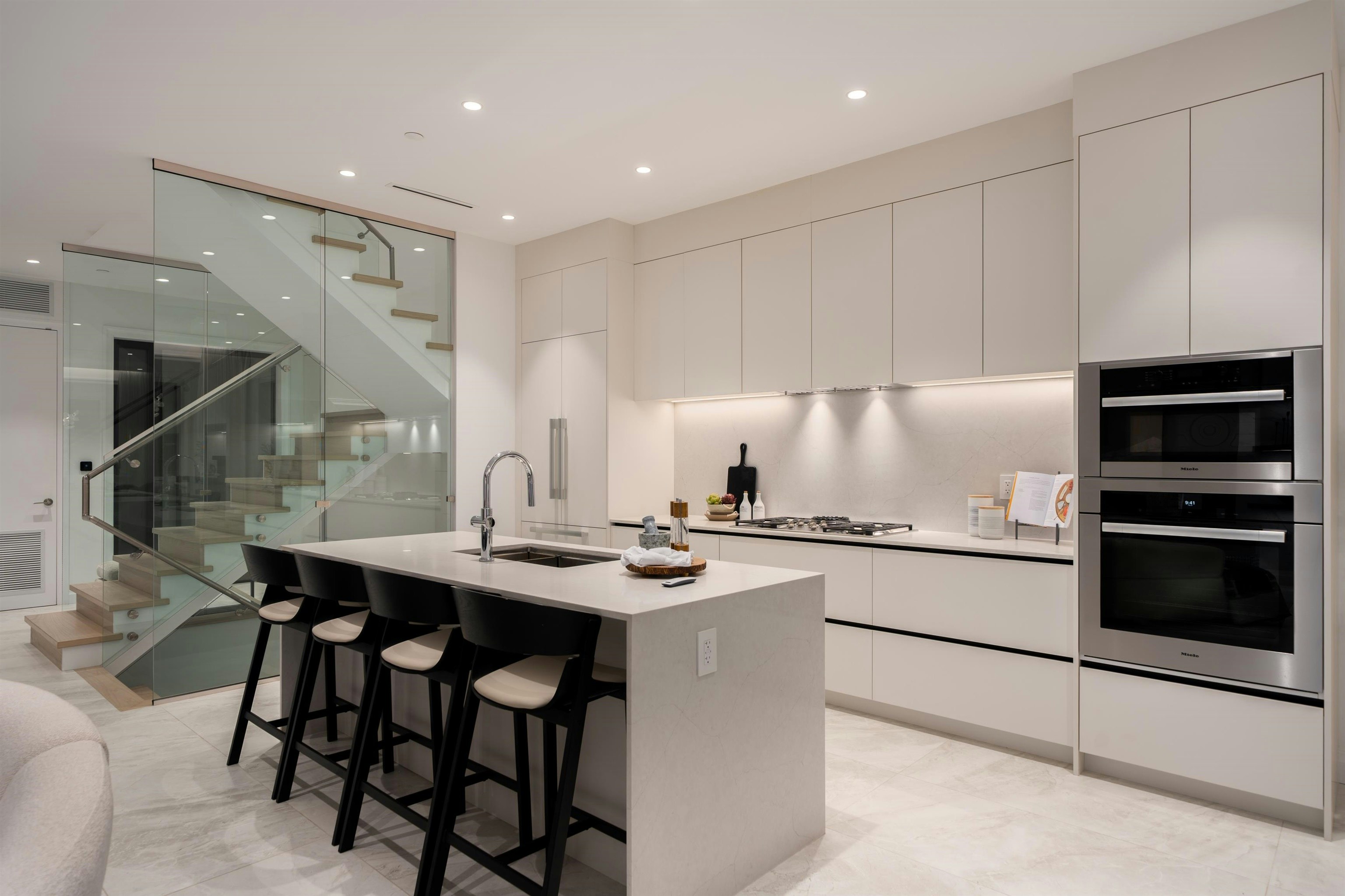 4007 W 19th Avenue, Vancouver, BC, V6S 1E2 - 10