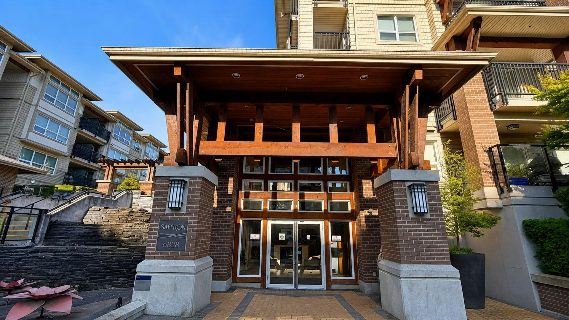 212-6828 Eckersley Road, Richmond, BC, V6Y 0E8