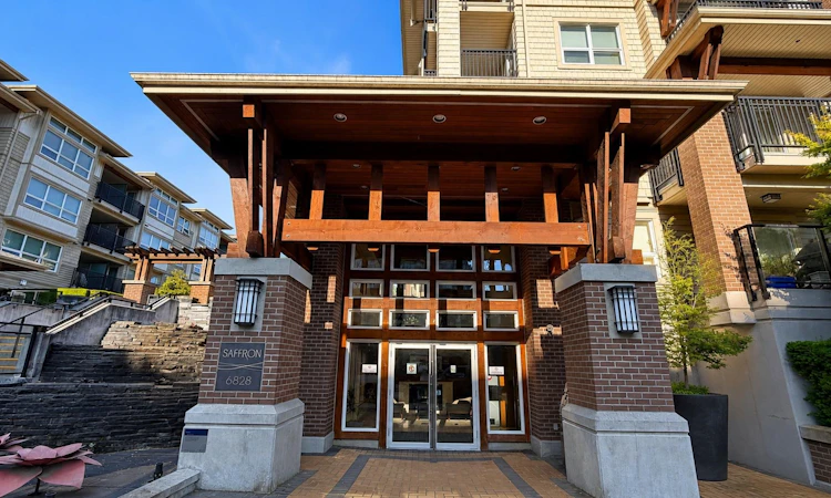 212-6828 Eckersley Road