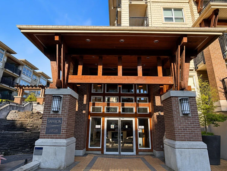 212-6828 Eckersley Road, Richmond, BC, V6Y 0E8