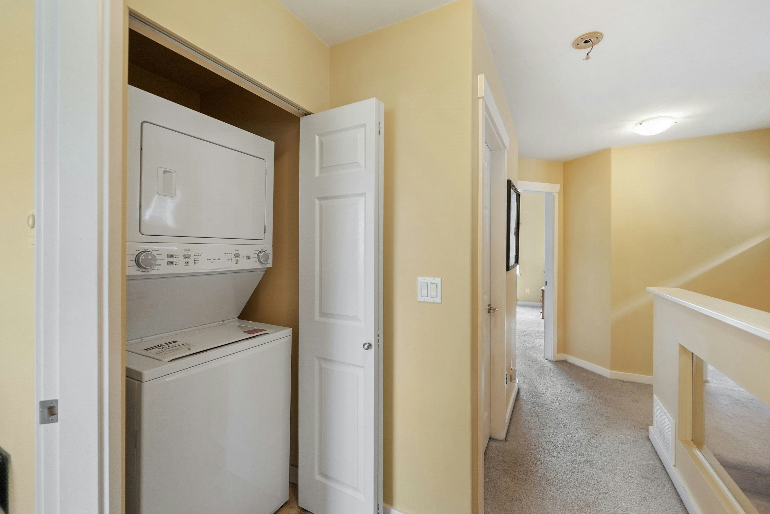 15130 62 Avenue, Surrey, BC, V3S 5J7 - 15