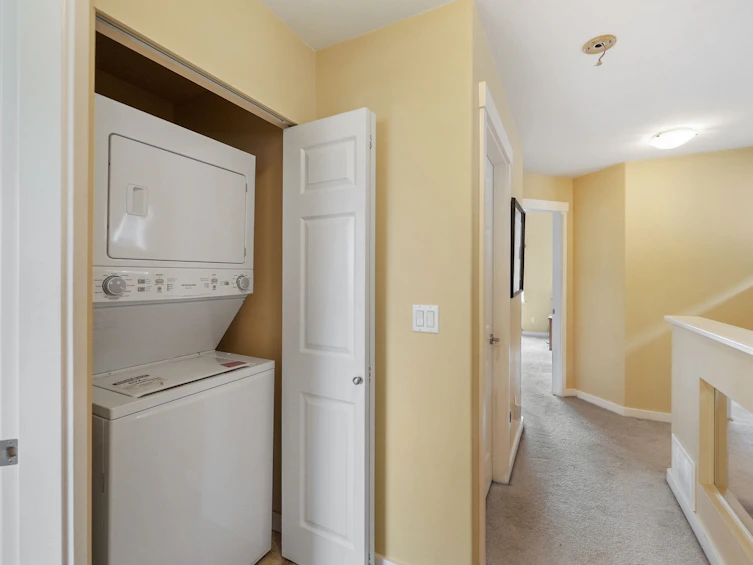 15130 62 Avenue, Surrey, BC, V3S 5J7 - 15