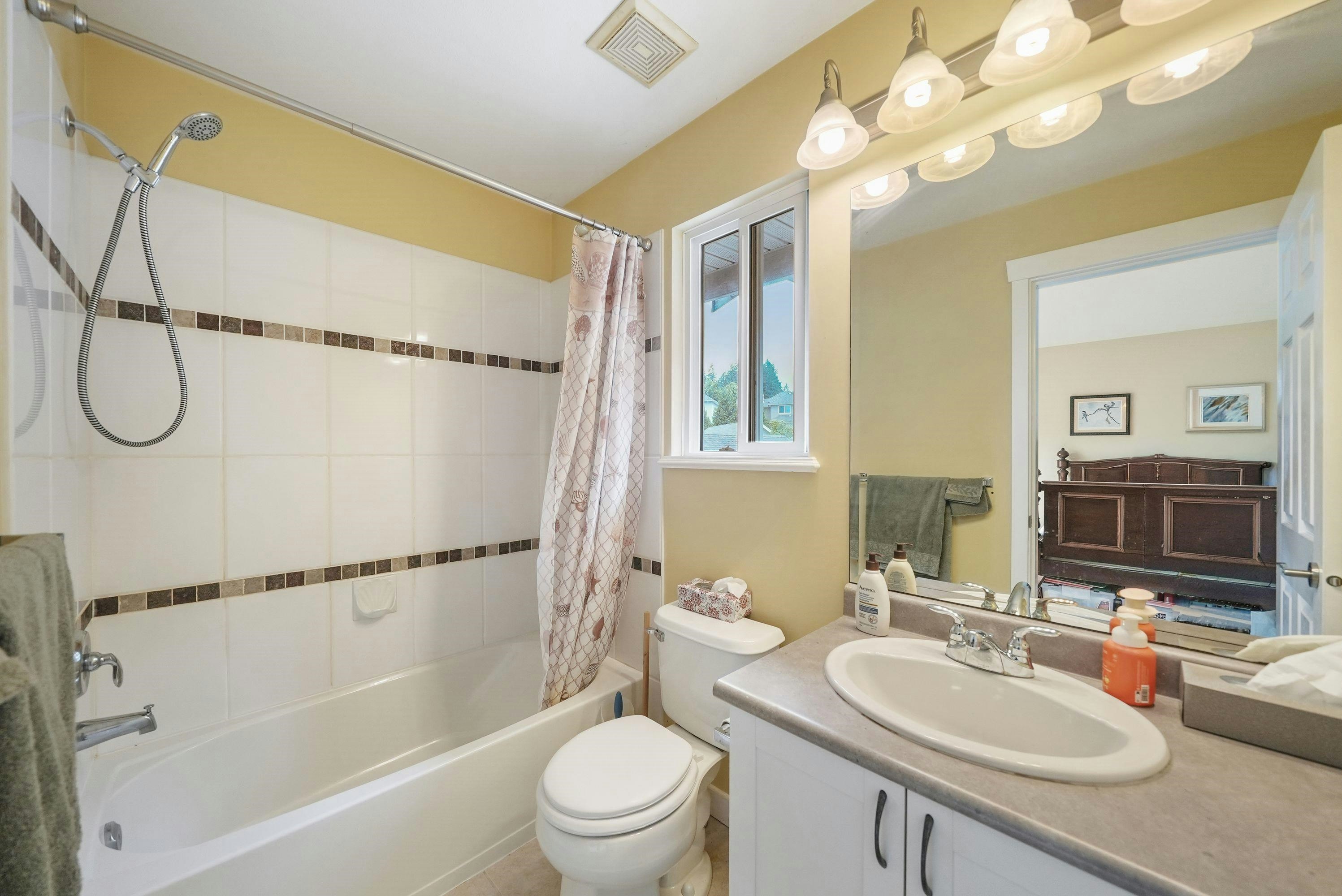 15130 62 Avenue, Surrey, BC, V3S 5J7 - 11