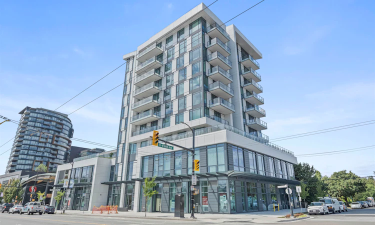 904-8415 Granville Street