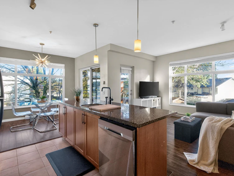 201-11950 Harris Road, Pitt Meadows, BC, V3Y 0B7 - 3