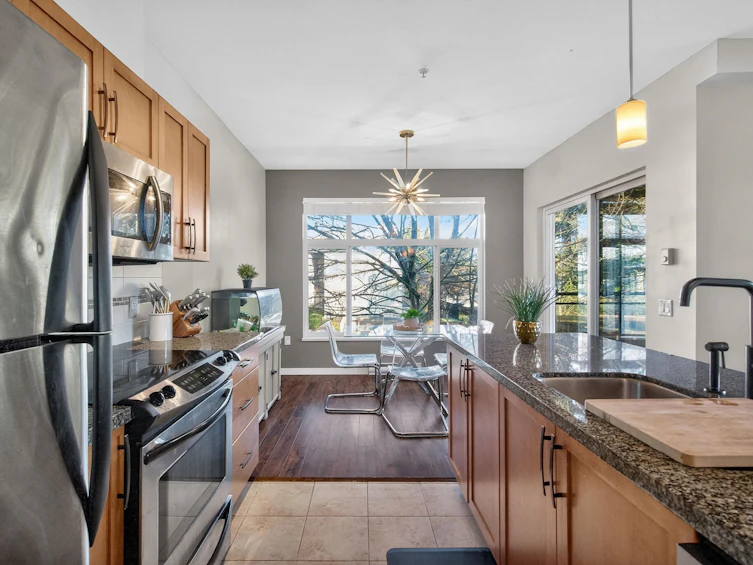 201-11950 Harris Road, Pitt Meadows, BC, V3Y 0B7 - 5