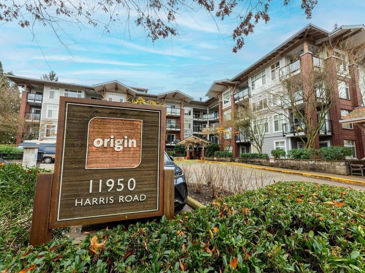 201-11950 Harris Road, Pitt Meadows, BC, V3Y 0B7