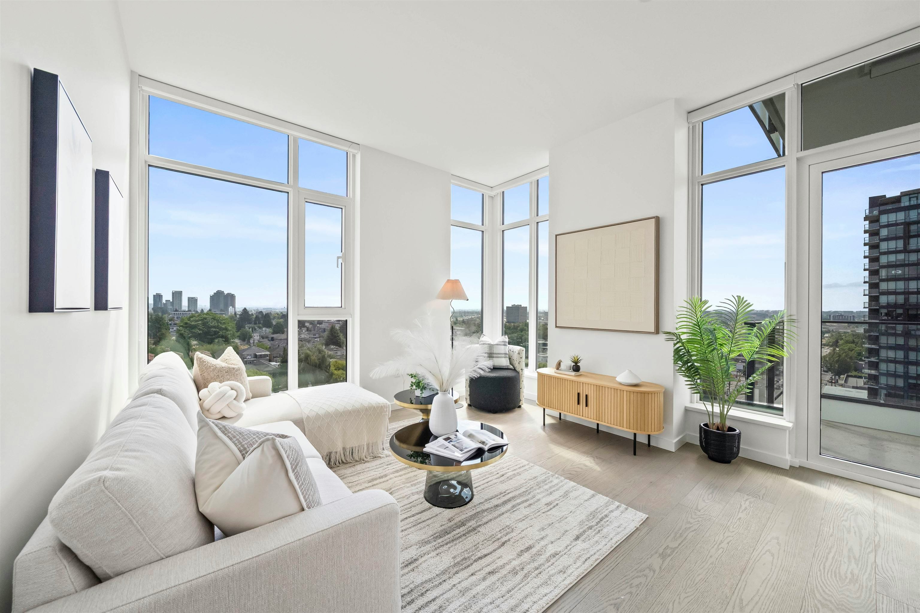 905-8415 Granville Street, Vancouver, BC, V6P 0M2