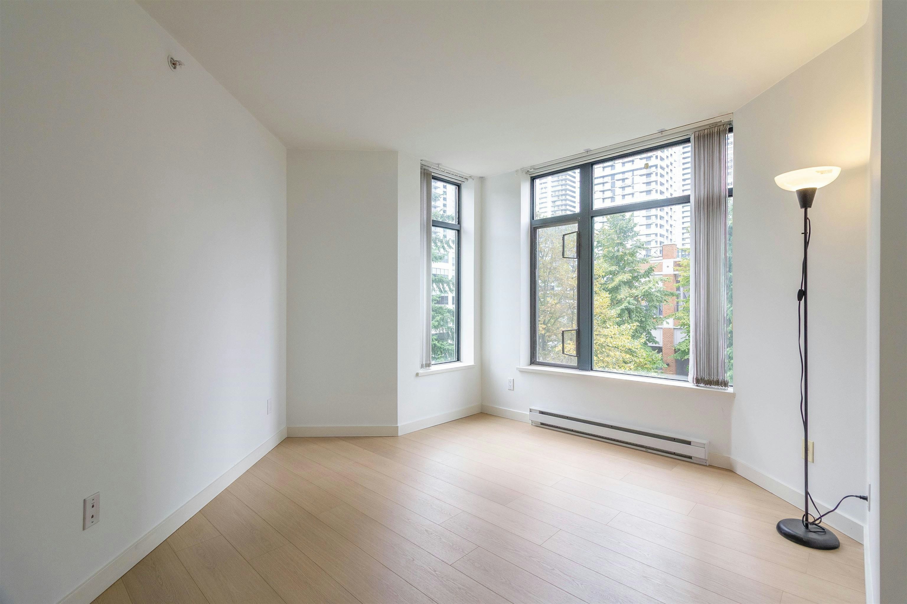 501-4567 Hazel Street, Burnaby, BC, V5H 4V4 - 11