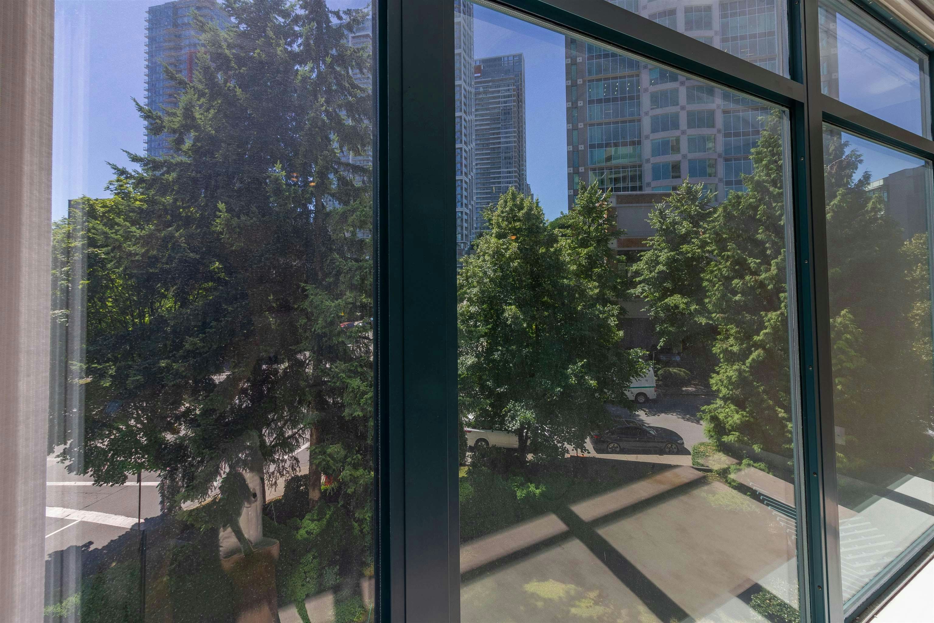 501-4567 Hazel Street, Burnaby, BC, V5H 4V4 - 5