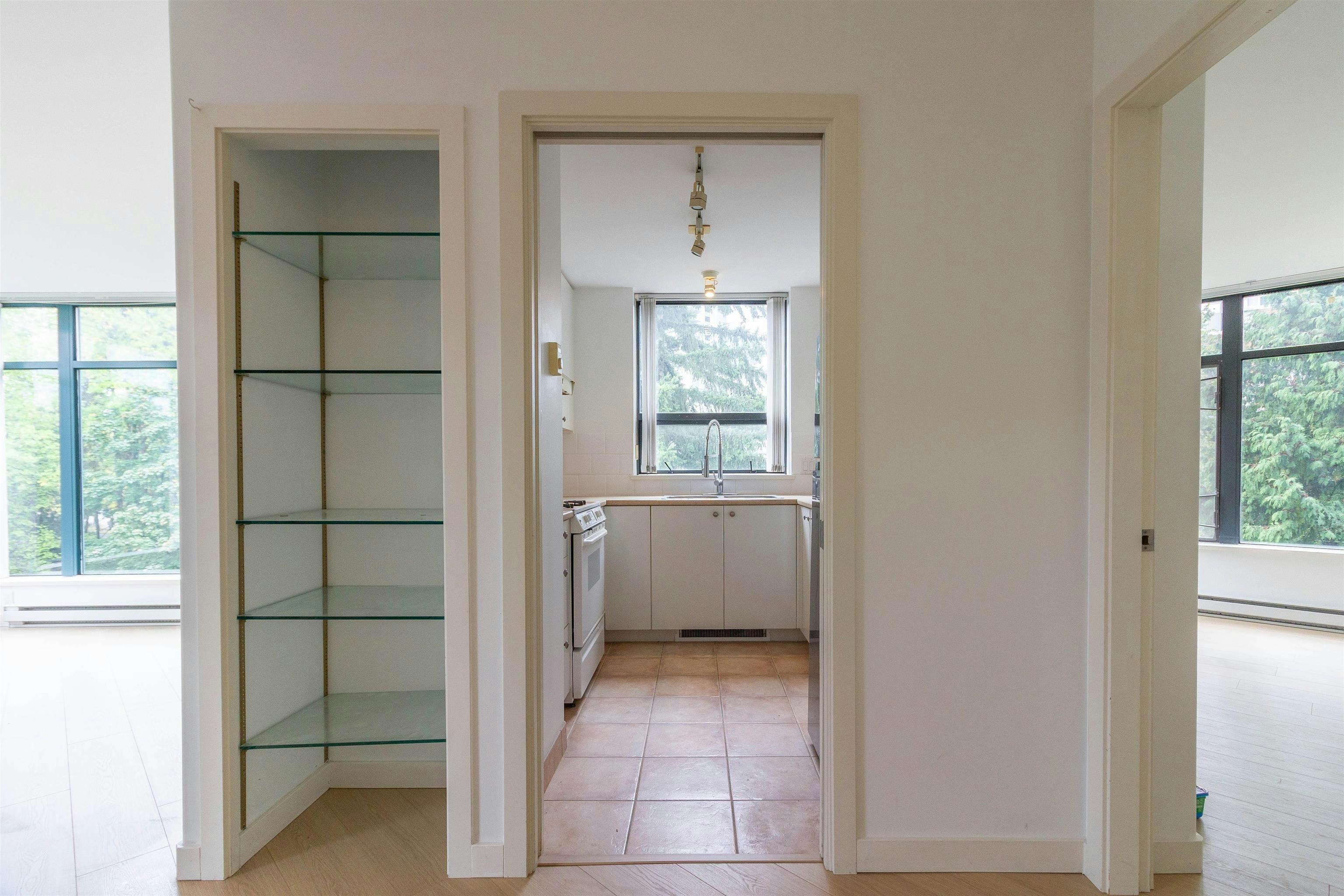 501-4567 Hazel Street, Burnaby, BC, V5H 4V4 - 6