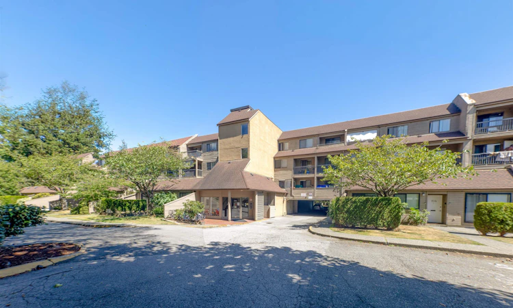 401-8120 Colonial Drive