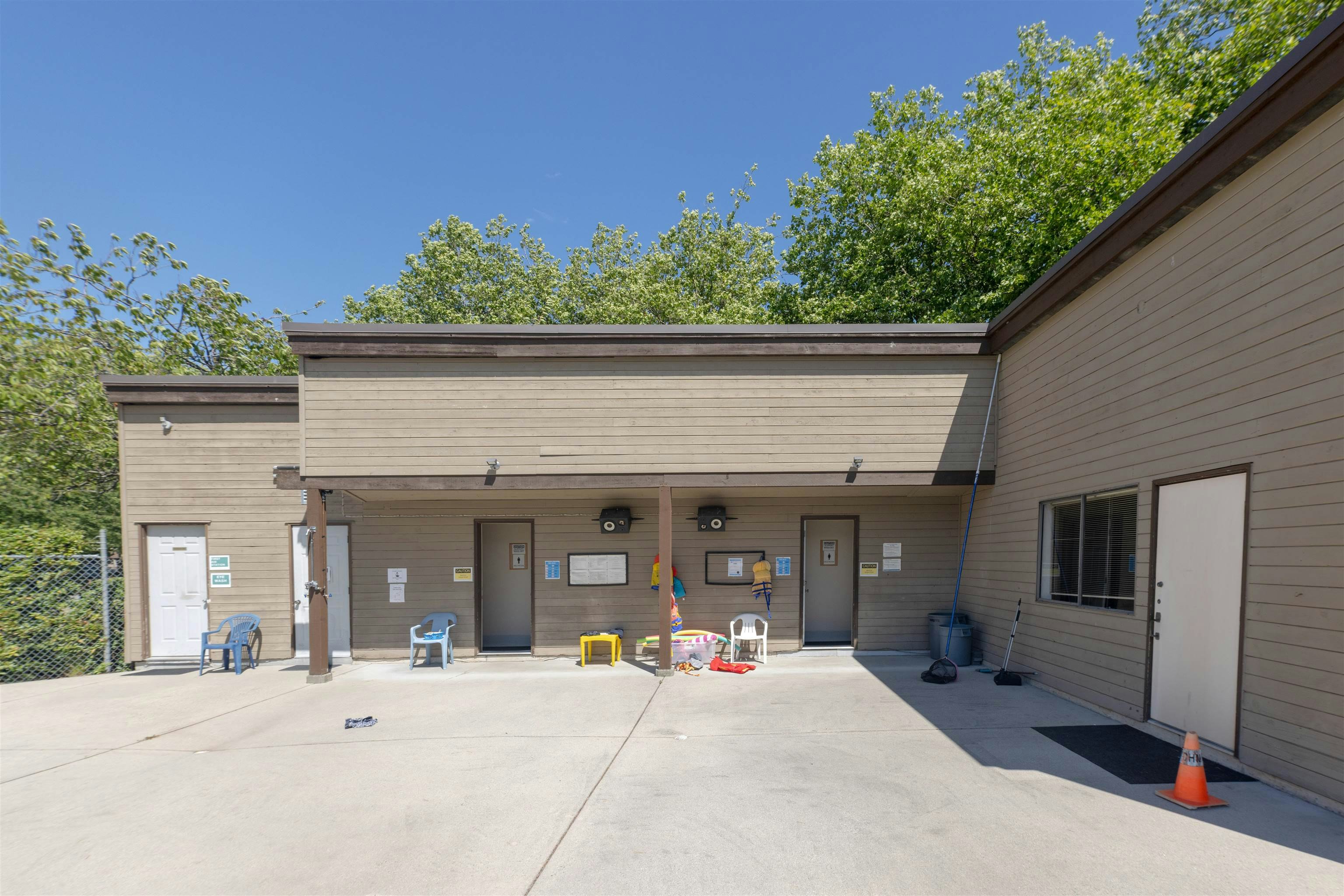 401-8120 Colonial Drive - 2