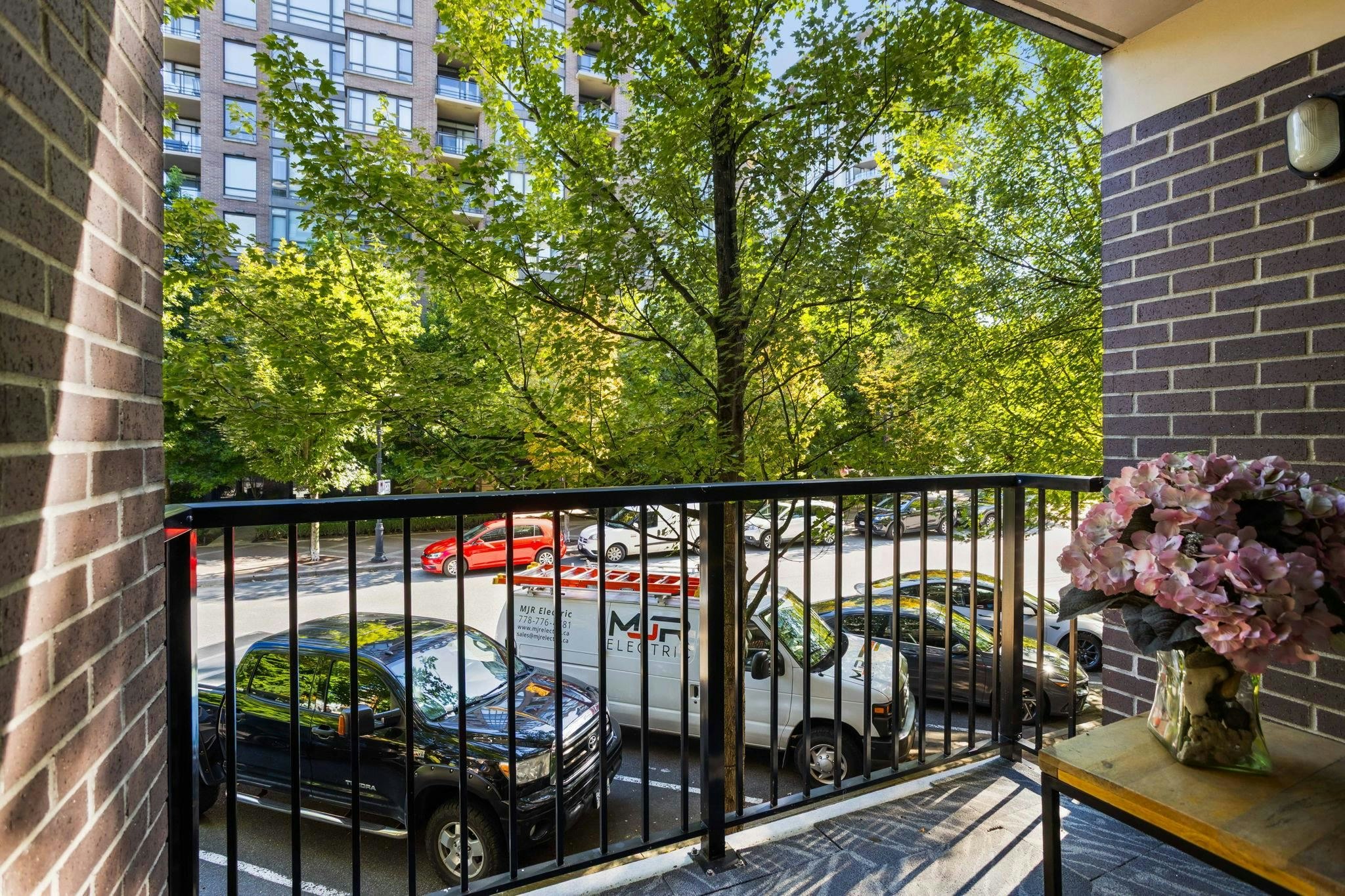 205-175 W 1st Street, North Vancouver, BC, V7M 3N9 - 27