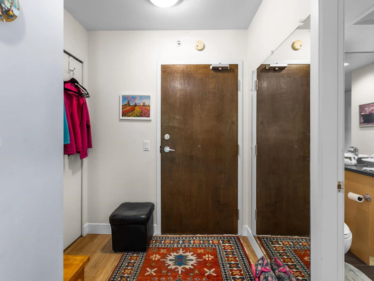 205-175 W 1st Street, North Vancouver, BC, V7M 3N9 - 23