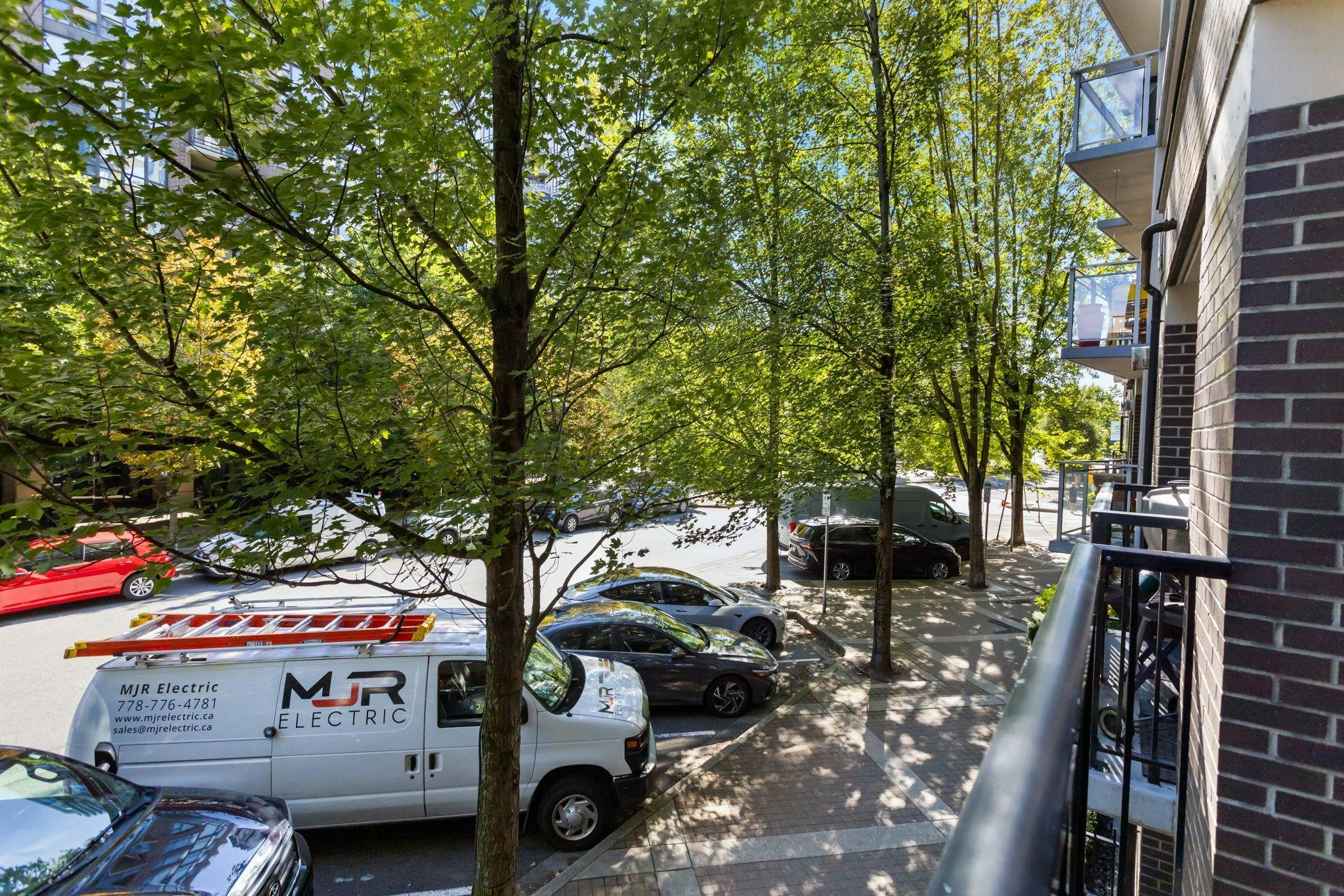 205-175 W 1st Street, North Vancouver, BC, V7M 3N9 - 28
