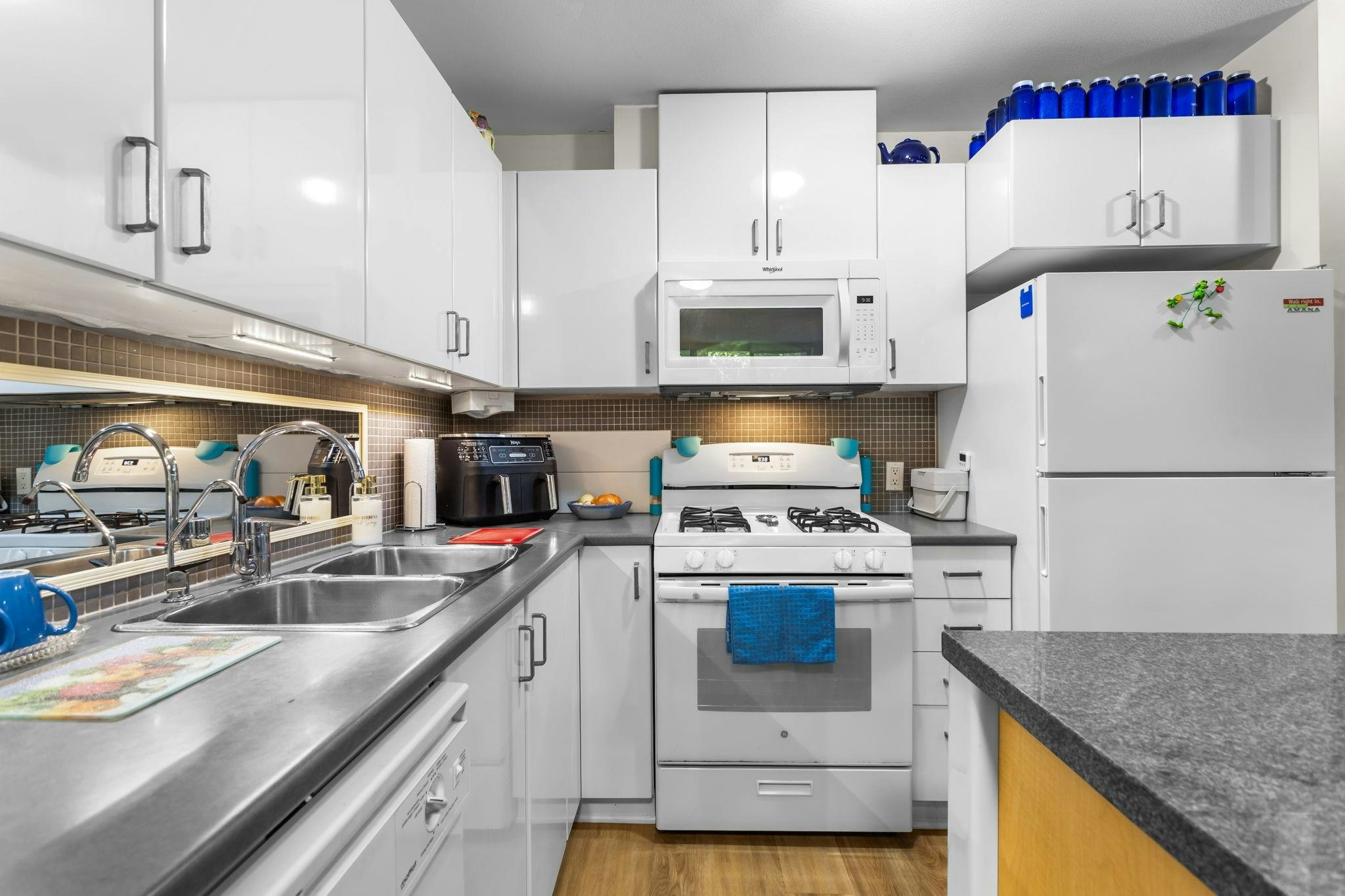 205-175 W 1st Street, North Vancouver, BC, V7M 3N9 - 12