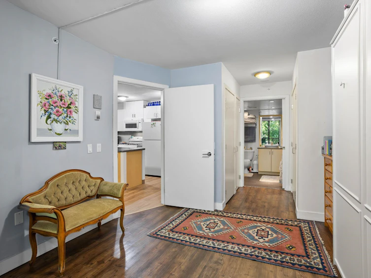 205-175 W 1st Street, North Vancouver, BC, V7M 3N9 - 17