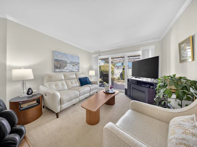4-9300 Hazel Street - 4