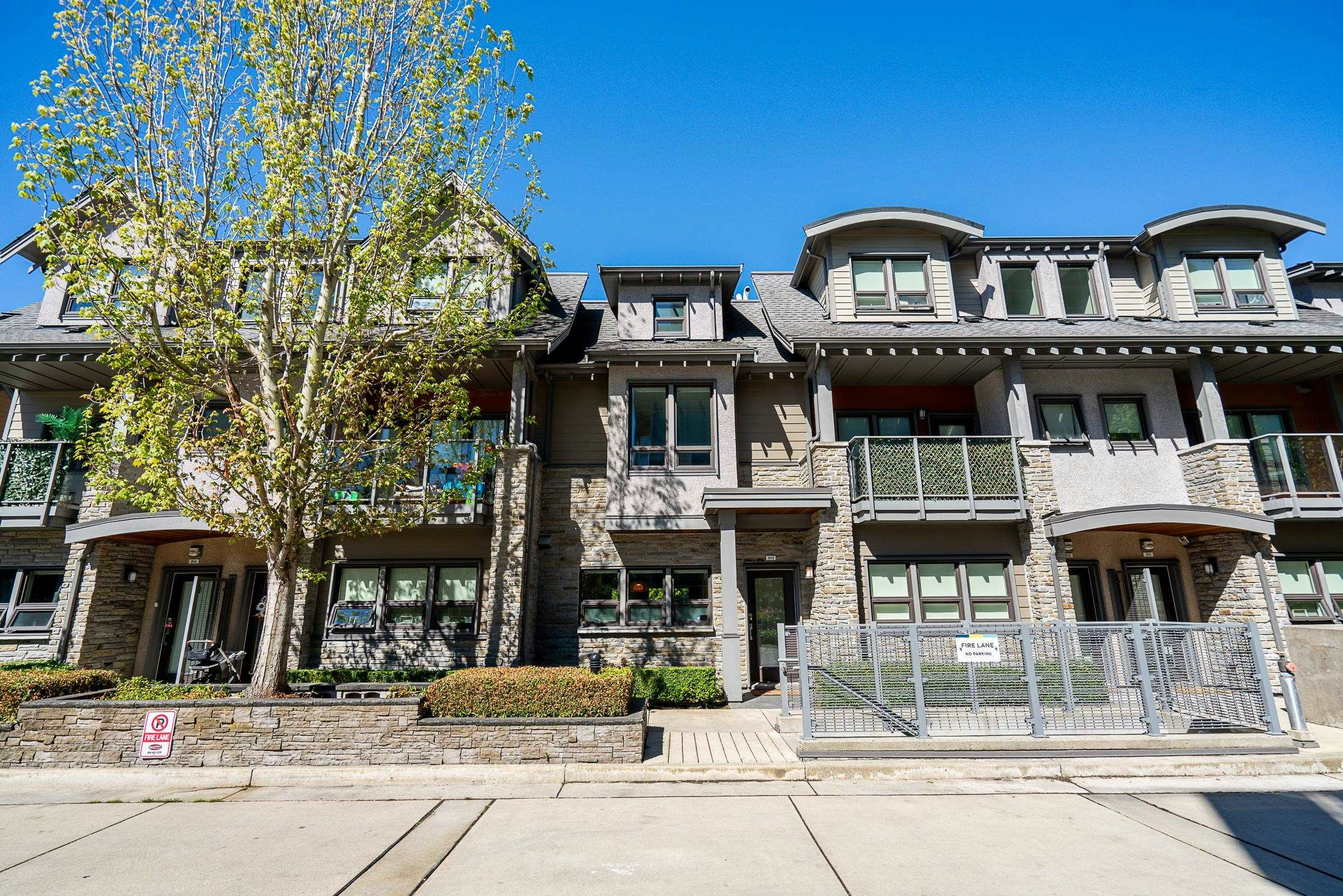 303-1768 55a Street, Delta, BC, V4M 0A9