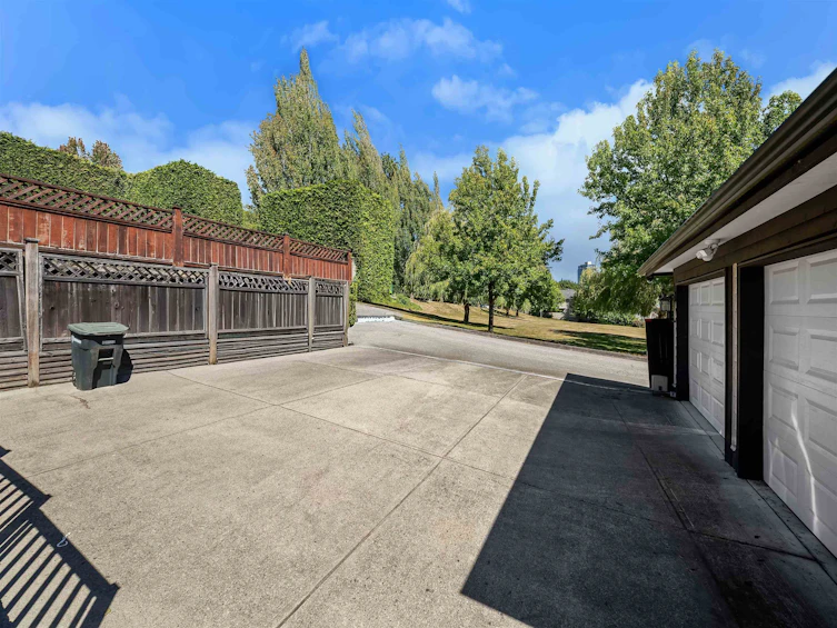 7626 Hedley Avenue, Burnaby, BC, V5E 2R3 - 34