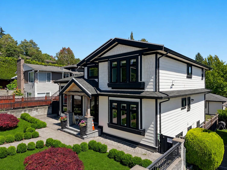 7626 Hedley Avenue, Burnaby, BC, V5E 2R3 - 2