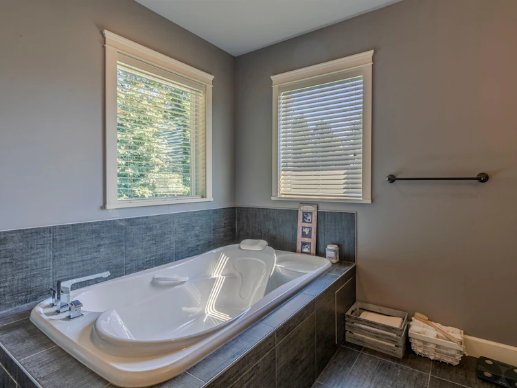 35159 Mcewen Avenue, Mission, BC, V2V 6R4 - 24