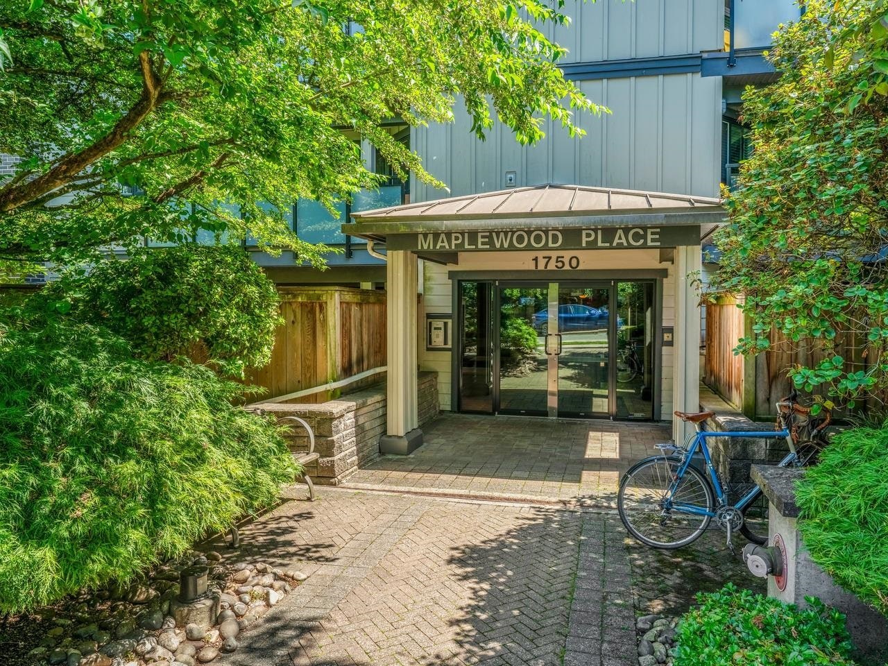 202-1750 Maple Street, Vancouver, BC, V6J 3S6