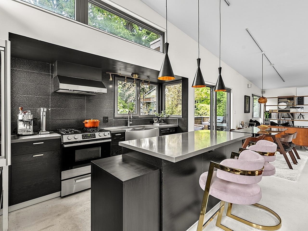 1557 E 20th Avenue - 4
