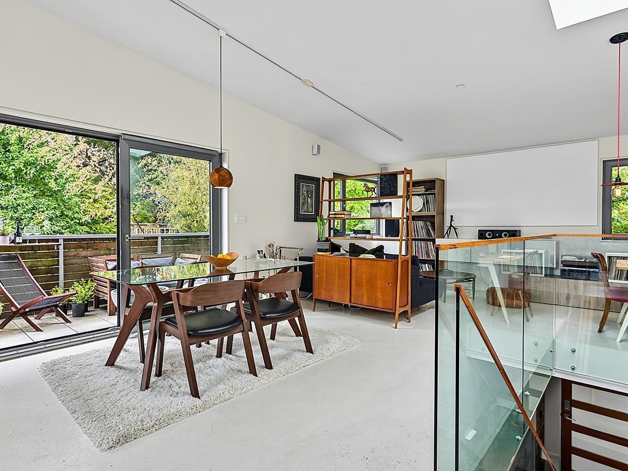 1557 E 20th Avenue - 5