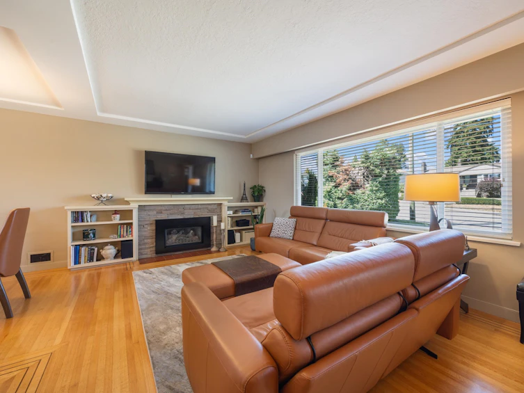 8236 17th Avenue, Burnaby, BC, V3N 1M8 - 7