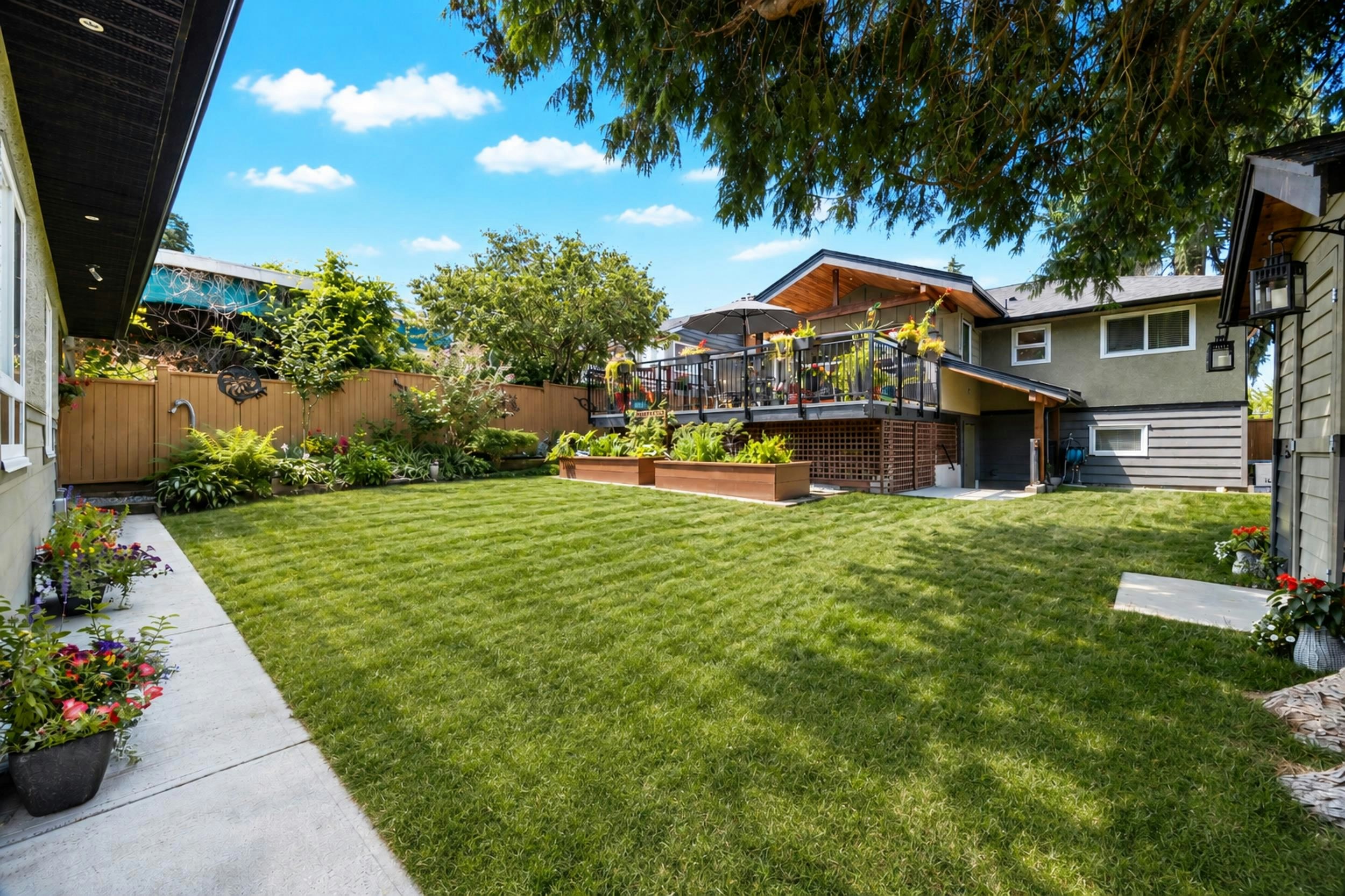 8236 17th Avenue, Burnaby, BC, V3N 1M8 - 37