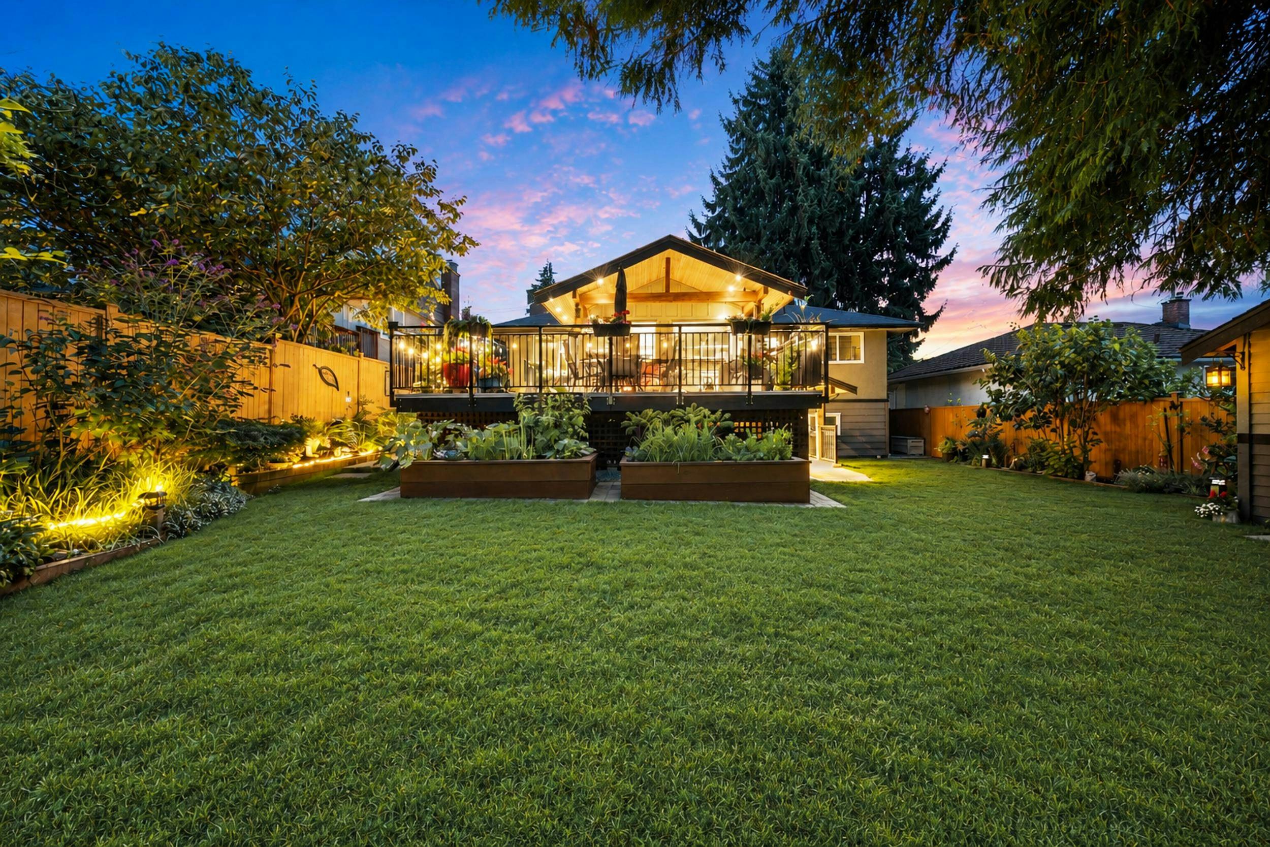 8236 17th Avenue, Burnaby, BC, V3N 1M8 - 35