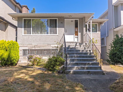 25 E 47th Avenue - 2