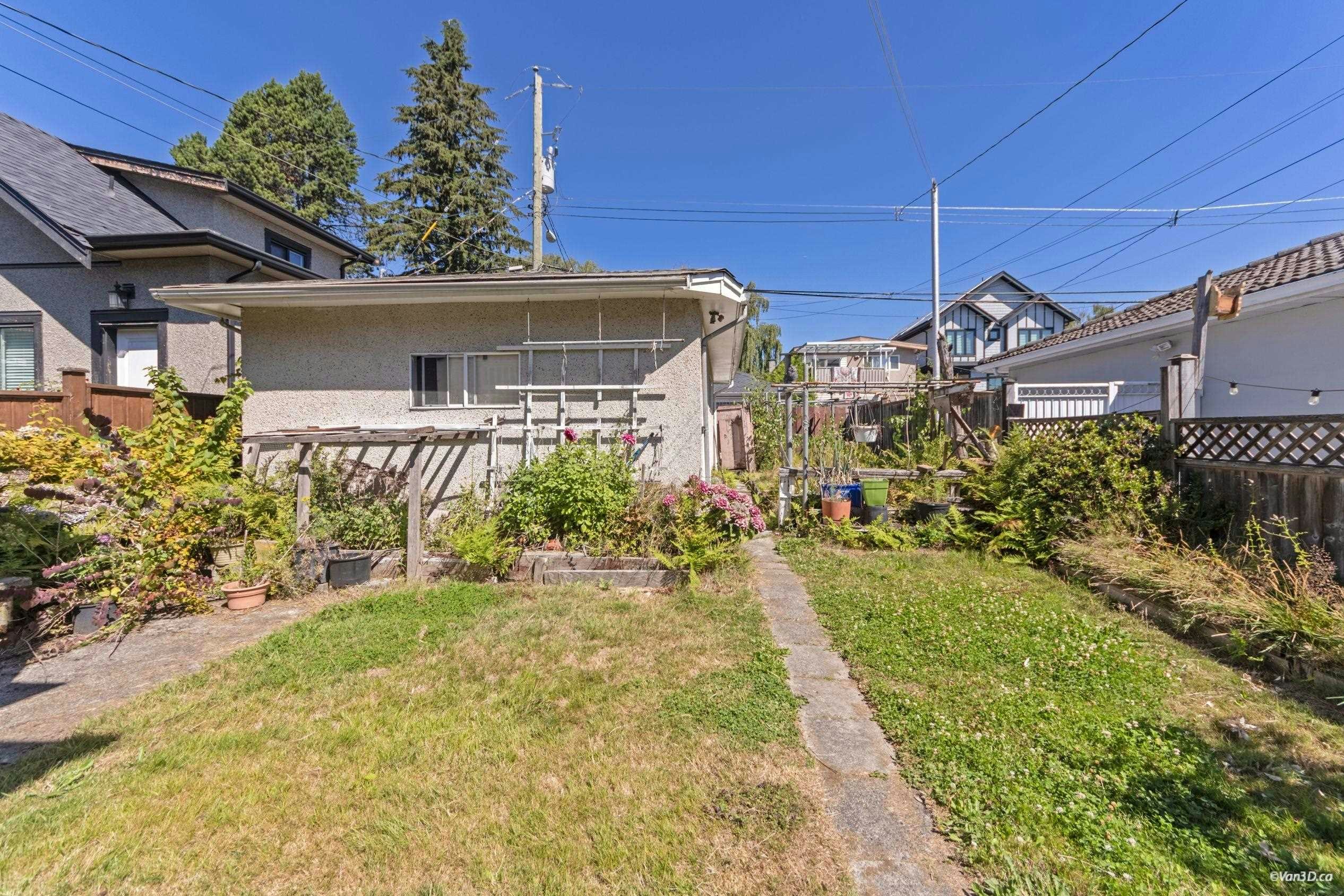 25 E 47th Avenue - 3