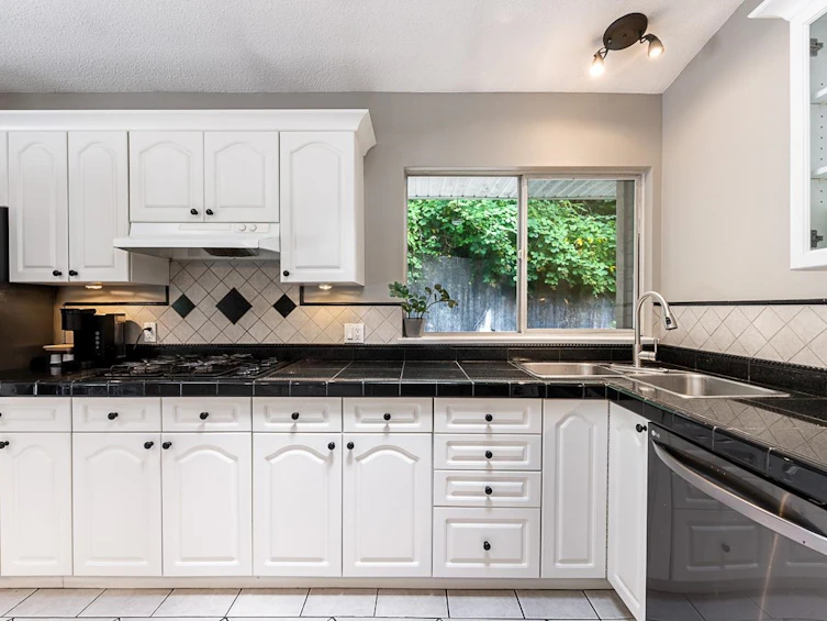 24400 56 Avenue, Langley, BC, V2Z 1E9 - 12
