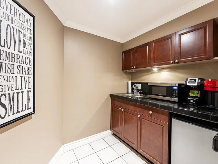 24400 56 Avenue, Langley, BC, V2Z 1E9 - 22