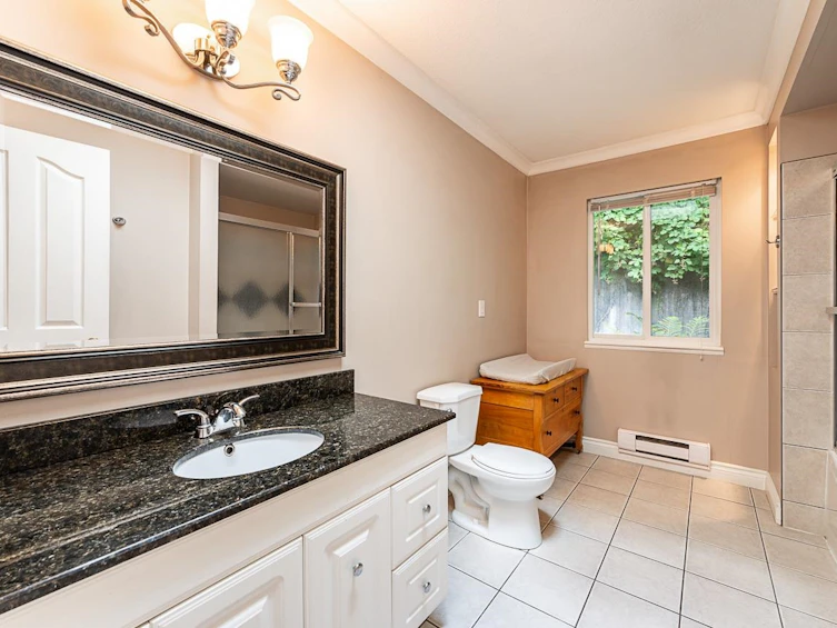 24400 56 Avenue, Langley, BC, V2Z 1E9 - 17