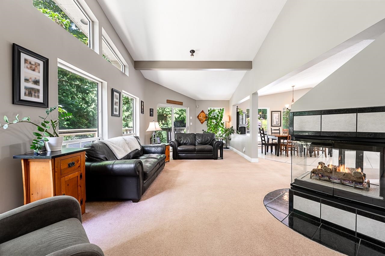 24400 56 Avenue, Langley, BC, V2Z 1E9 - 9