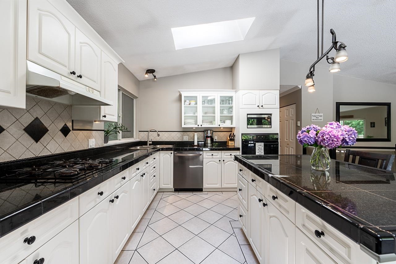 24400 56 Avenue, Langley, BC, V2Z 1E9 - 13