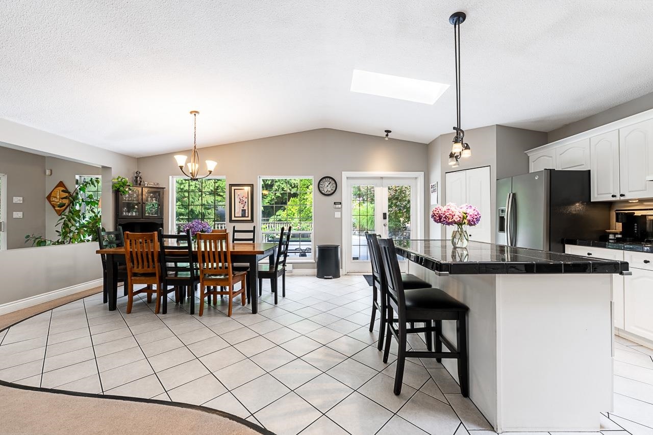 24400 56 Avenue, Langley, BC, V2Z 1E9 - 11