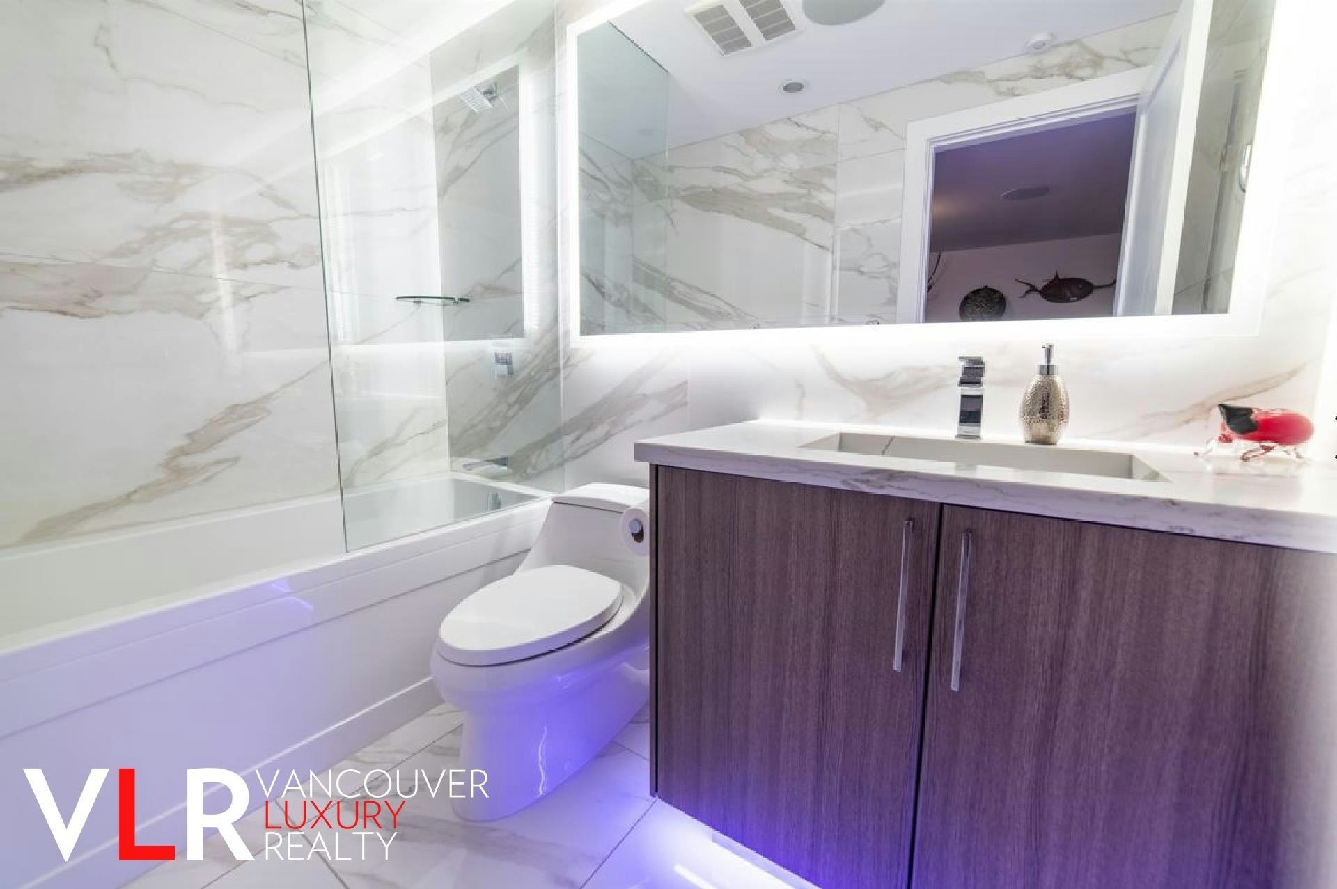 PH-199 Drake Street, Vancouver, BC, V6Z 2Y8 - 9