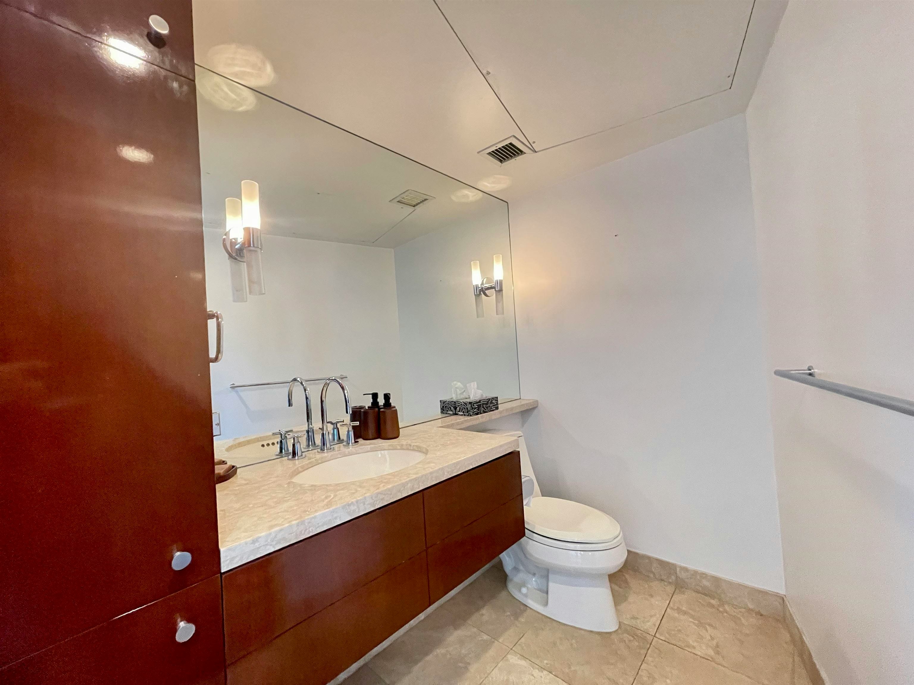 938 Nelson Street, Vancouver, BC, V6Z 3A7 - 18