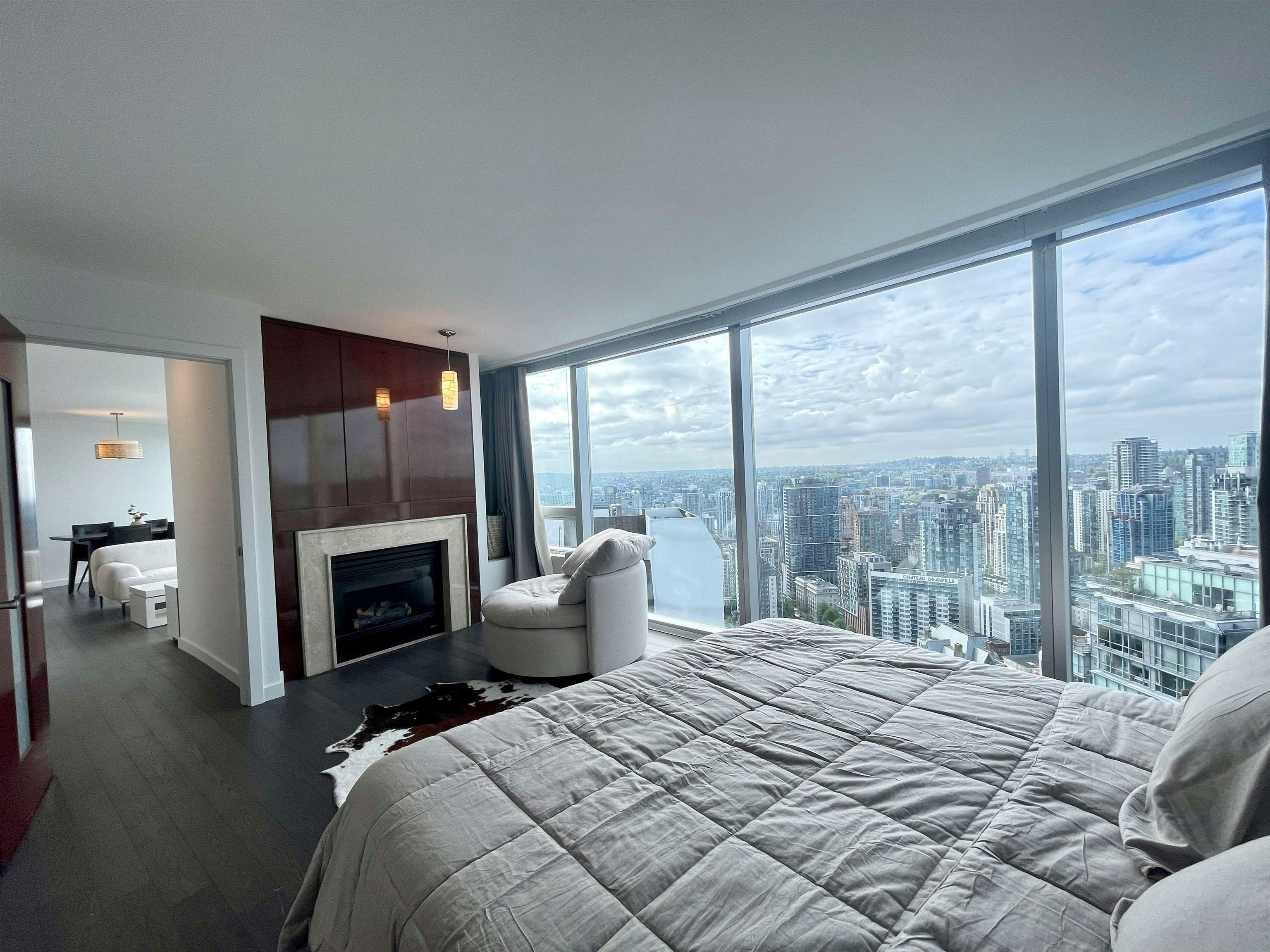 938 Nelson Street, Vancouver, BC, V6Z 3A7 - 14
