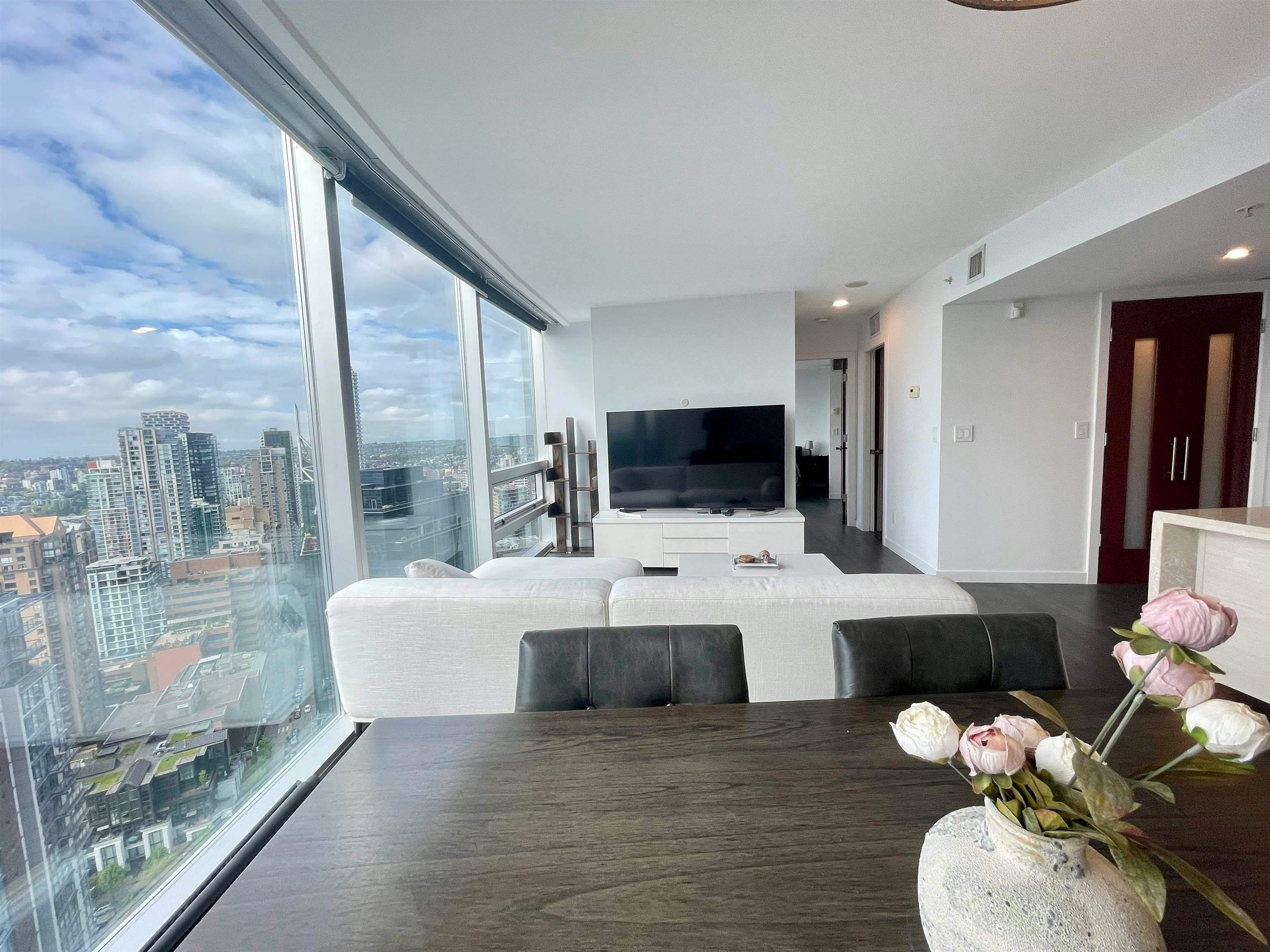 938 Nelson Street, Vancouver, BC, V6Z 3A7 - 2