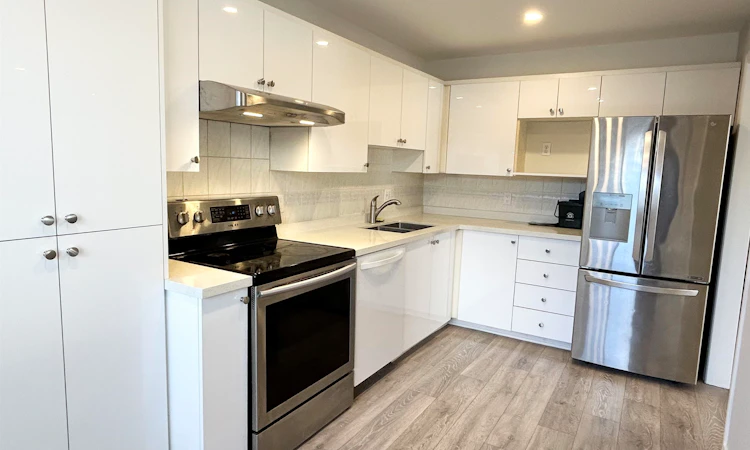 105-5875 Imperial Street