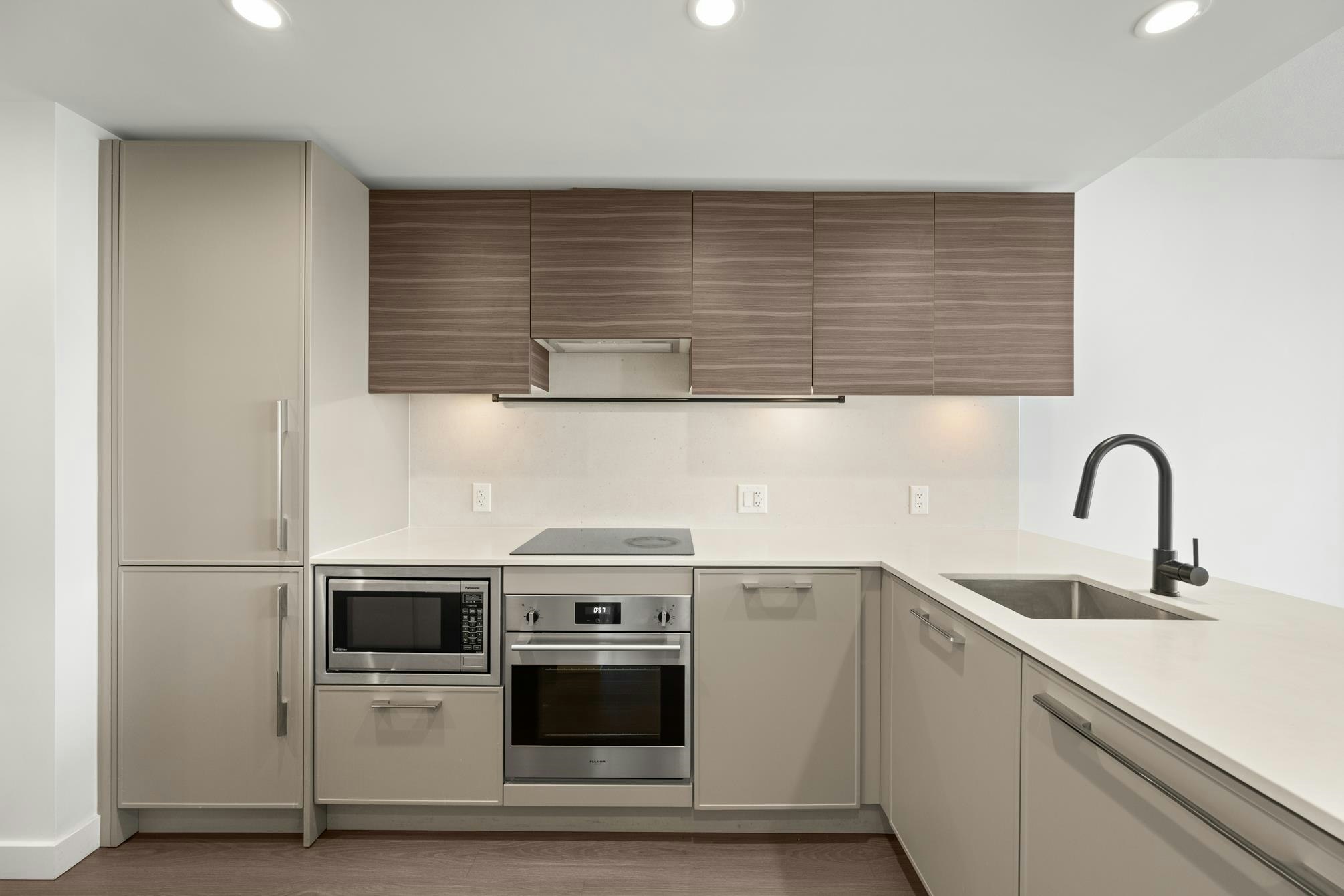 2908-13745 George Junction - 3