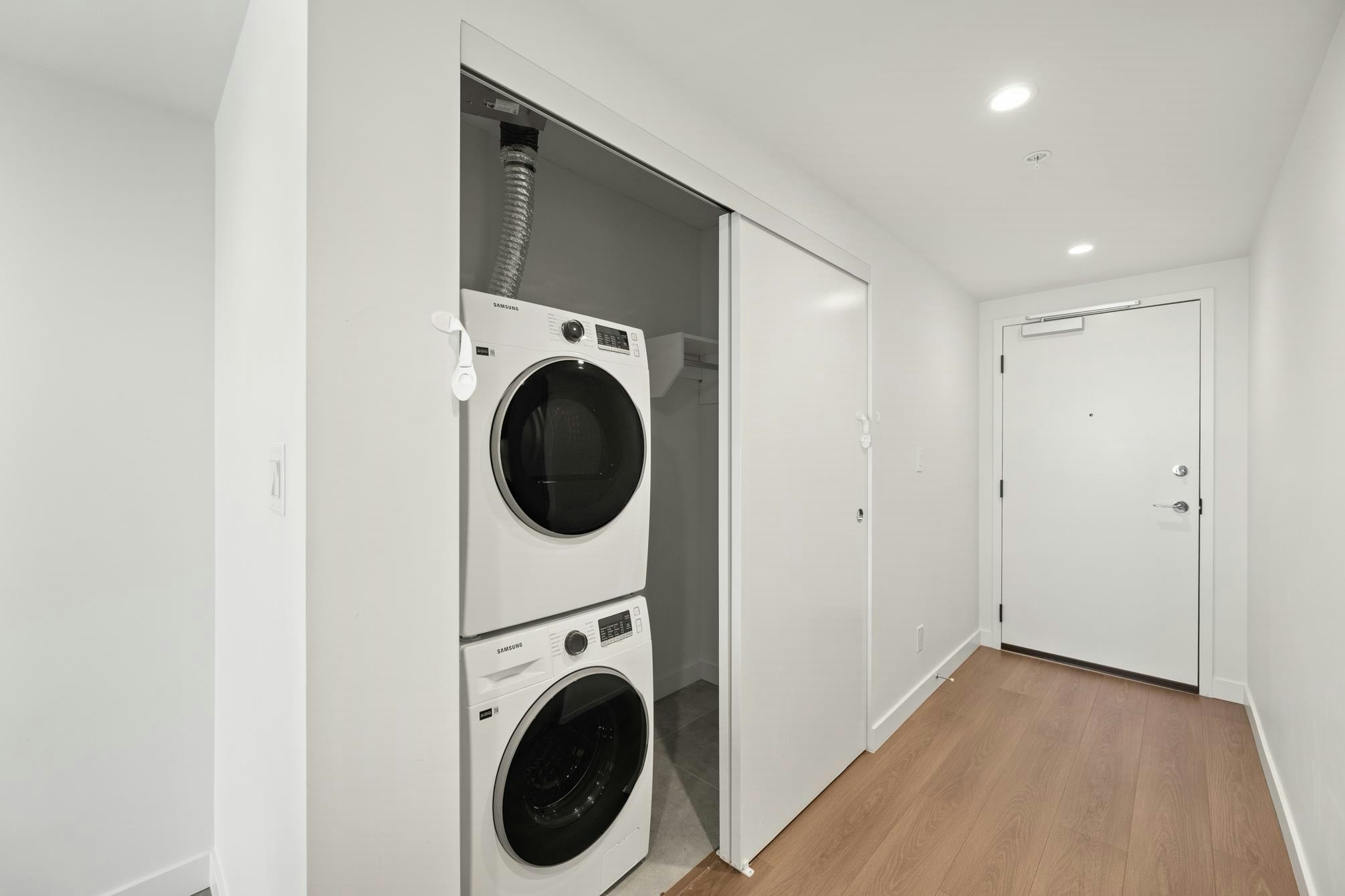 2908-13745 George Junction - 4